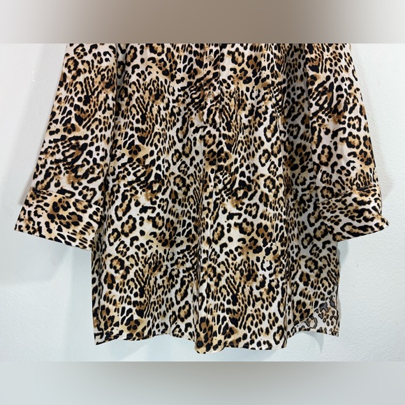Chico’s No-Iron Cotton-Blend Cheetah-Print Pullover Button Front Top Sz 2 (L/12) - Picture 5 of 10